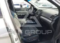 2017 Ford EXPLORER photo