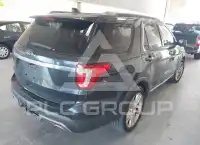 2017 Ford EXPLORER photo