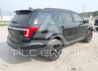 2017 Ford EXPLORER photo