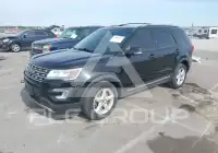2017 Ford EXPLORER photo