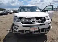 2017 Ford EXPLORER photo