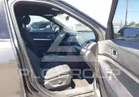 2017 Ford EXPLORER фото