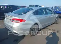 2017 Ford FUSION фото
