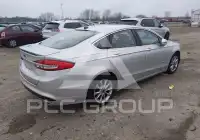2017 Ford FUSION фото
