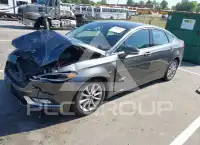 2017 Ford FUSION photo
