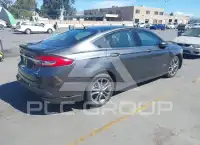 2017 Ford FUSION фото