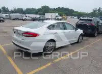 2017 Ford FUSION photo