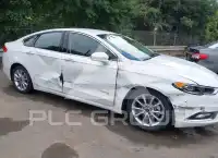 2017 Ford FUSION photo
