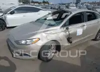 2017 Ford FUSION фото