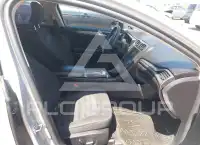 2017 Ford FUSION фото