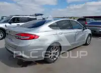 2017 Ford FUSION photo