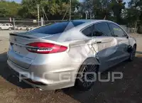 2017 Ford FUSION фото