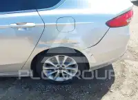 2017 Ford FUSION фото