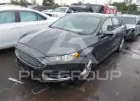 2017 Ford FUSION photo