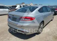 2017 Ford FUSION photo