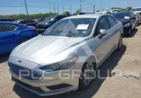 2017 Ford FUSION photo