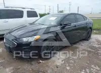 2017 Ford FUSION фото