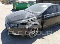 2017 Ford FUSION фото