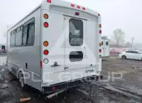 2017 Ford E-450 photo