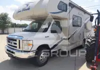 2017 Ford E-450 фото