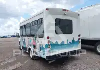 2017 Ford E-350 фото