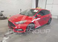 2017 Ford FOCUS фото
