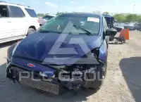 2017 Ford FOCUS фото