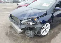 2017 Ford FOCUS фото
