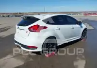 2017 Ford FOCUS фото
