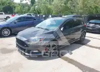 2017 Ford FOCUS фото