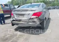 2017 Hyundai Accent photo