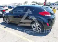 2017 Hyundai Veloster photo