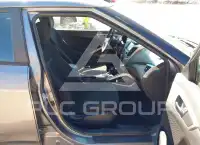 2017 Hyundai Veloster photo