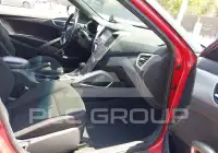 2017 Hyundai Veloster фото
