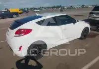 2017 Hyundai Veloster photo