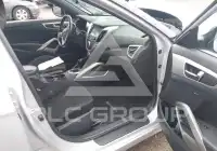 2017 Hyundai Veloster photo
