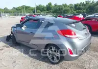 2017 Hyundai Veloster фото