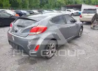 2017 Hyundai Veloster photo