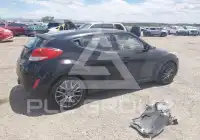 2017 Hyundai Veloster фото