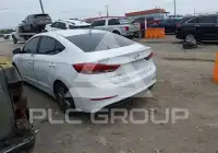 2017 Hyundai Elantra photo