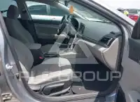 2017 Hyundai Elantra photo