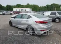 2017 Hyundai Elantra photo