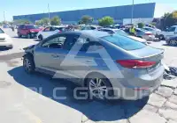 2017 Hyundai Elantra photo