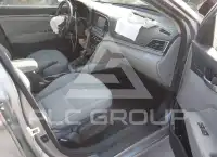 2017 Hyundai Elantra photo
