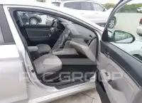 2017 Hyundai Elantra фото