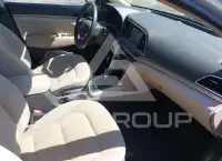 2017 Hyundai Elantra фото