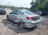 2017 Hyundai Elantra photo
