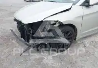 2017 Hyundai Elantra photo