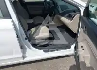2017 Hyundai Elantra photo