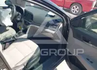 2017 Hyundai Elantra photo